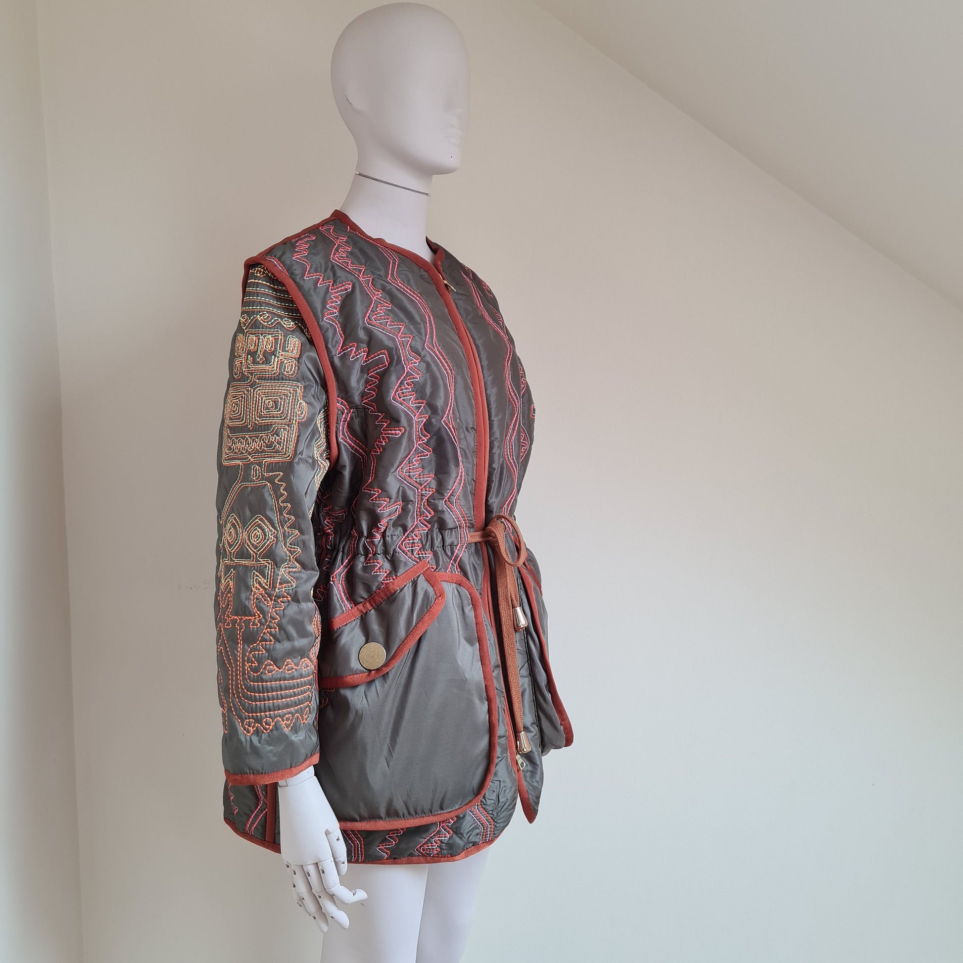 Jacket sewing pattern, Quilt coat digital pattern, coat PDF sewing pattern - REEM