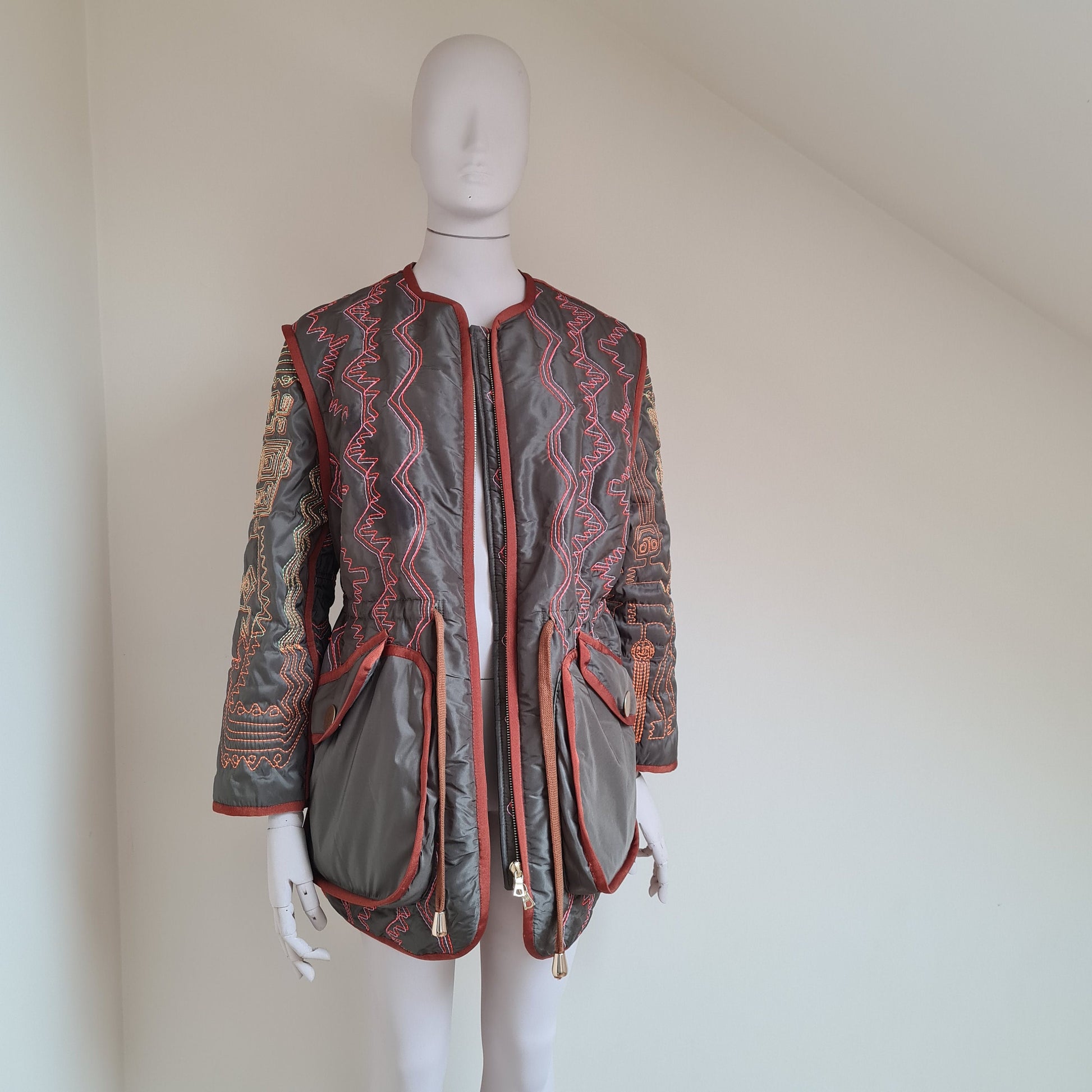 Jacket sewing pattern, Quilt coat digital pattern, coat PDF sewing pattern - REEM